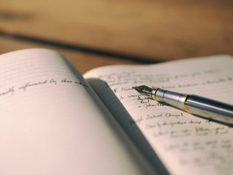 Lire la suite à propos de l’article Les avantages surprenants de tenir un journal de gratitude